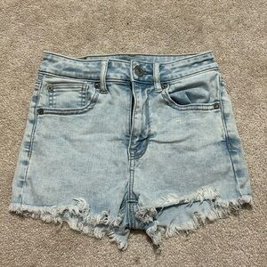 light wash american eagle denim shorts size 00